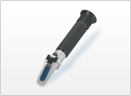 REFRACTOMETER